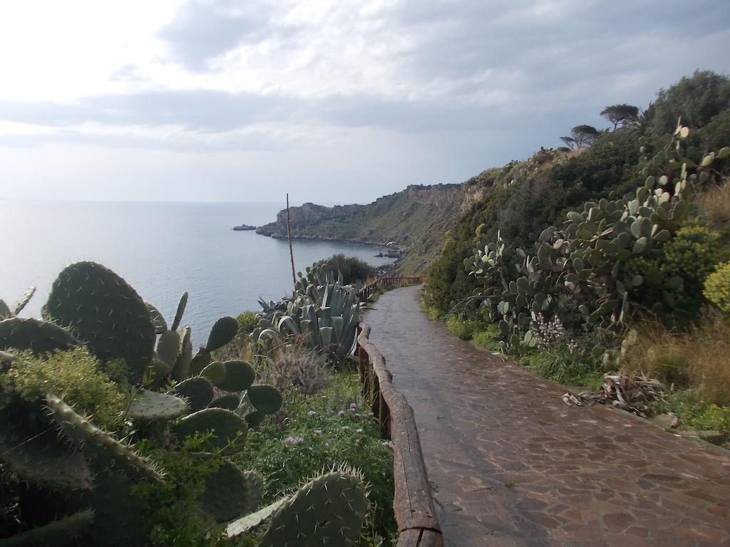 Gli Appartamenti Degli Dei Milazzo Exterior foto